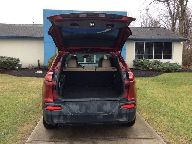 used 2016 Jeep Cherokee car, priced at $11,989