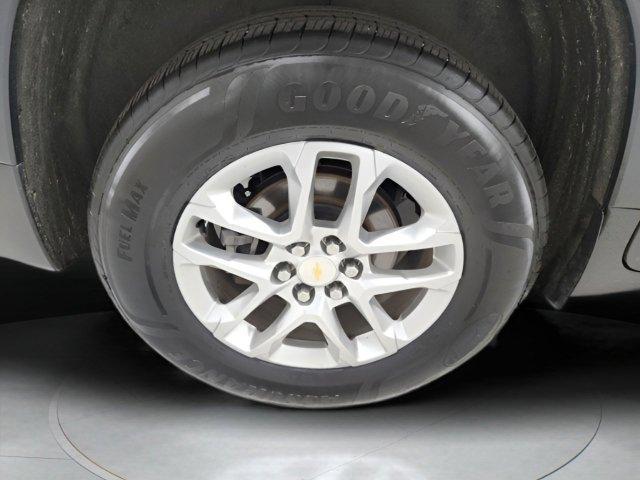 used 2021 Chevrolet Traverse car, priced at $15,900