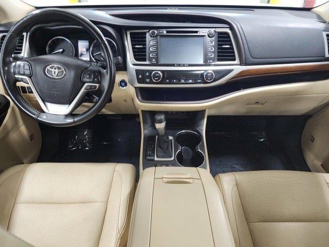 used 2017 Toyota Highlander car, priced at $21,420