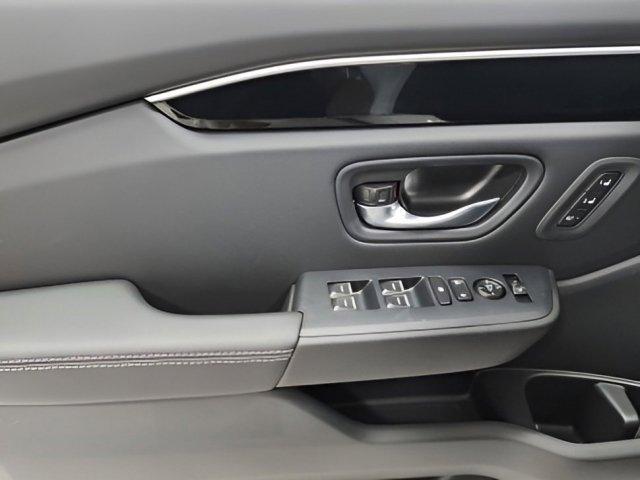 new 2025 Honda Pilot car, priced at $48,235