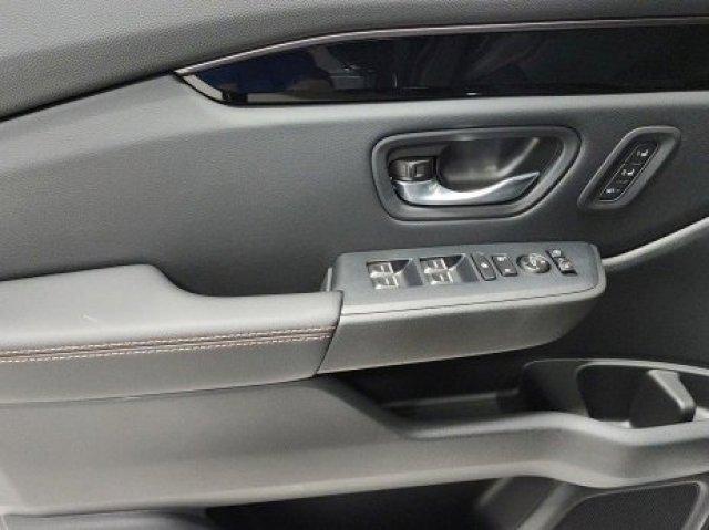 new 2025 Honda Pilot car, priced at $51,785