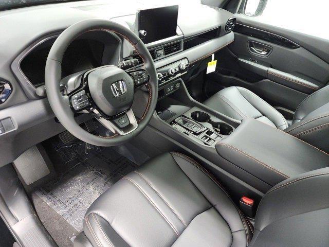new 2025 Honda Pilot car, priced at $51,785