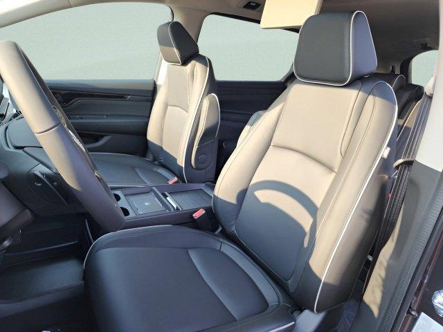 new 2026 Honda Odyssey car, priced at $48,945
