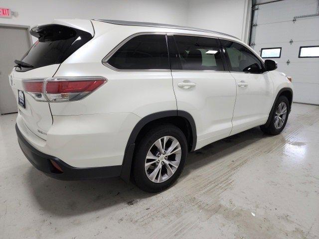 used 2015 Toyota Highlander car, priced at $19,998