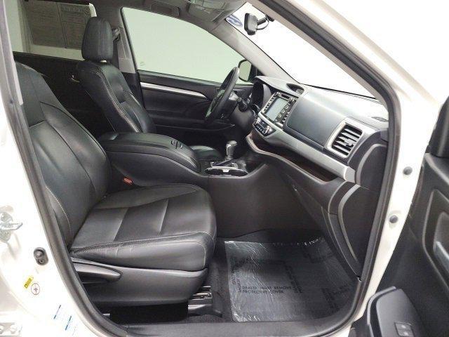 used 2015 Toyota Highlander car, priced at $19,998