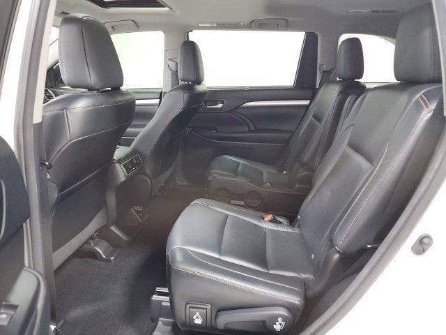 used 2015 Toyota Highlander car, priced at $19,998