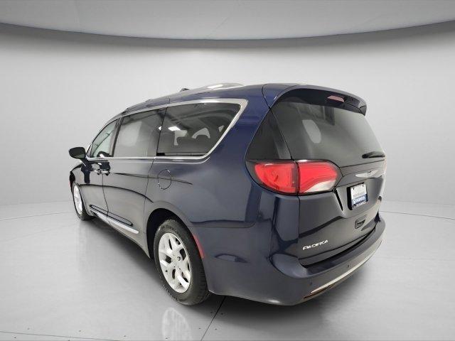used 2018 Chrysler Pacifica car, priced at $14,552