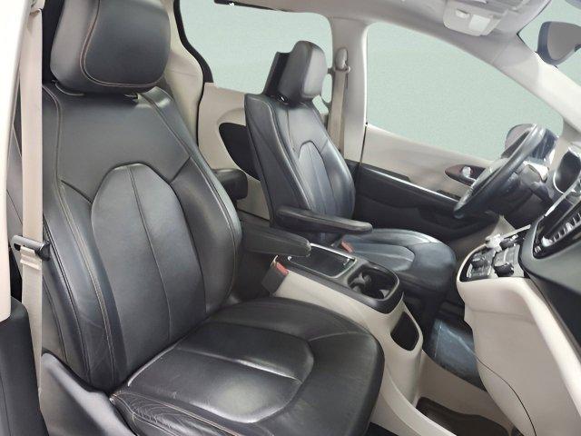 used 2018 Chrysler Pacifica car, priced at $14,552