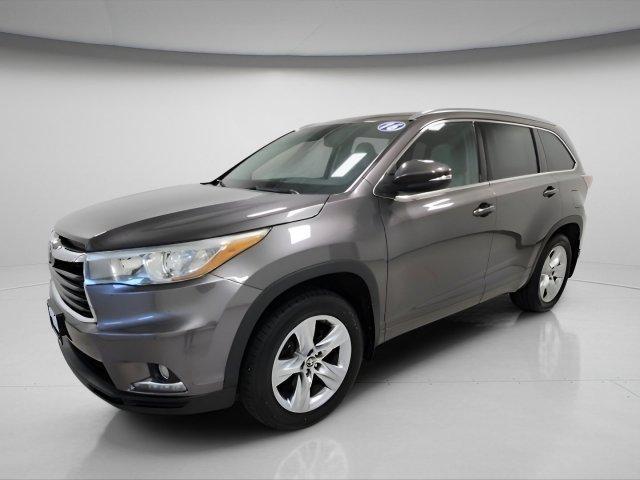 used 2016 Toyota Highlander car, priced at $22,894