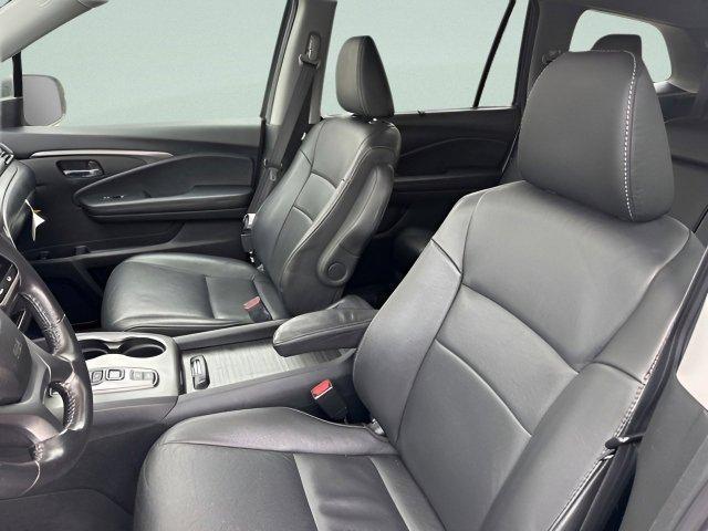 used 2022 Honda Pilot car, priced at $31,966