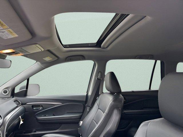 used 2022 Honda Pilot car, priced at $31,966