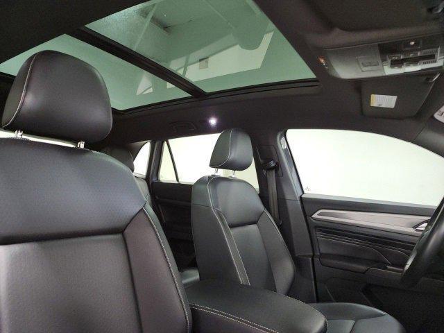 used 2020 Volkswagen Atlas Cross Sport car, priced at $24,202