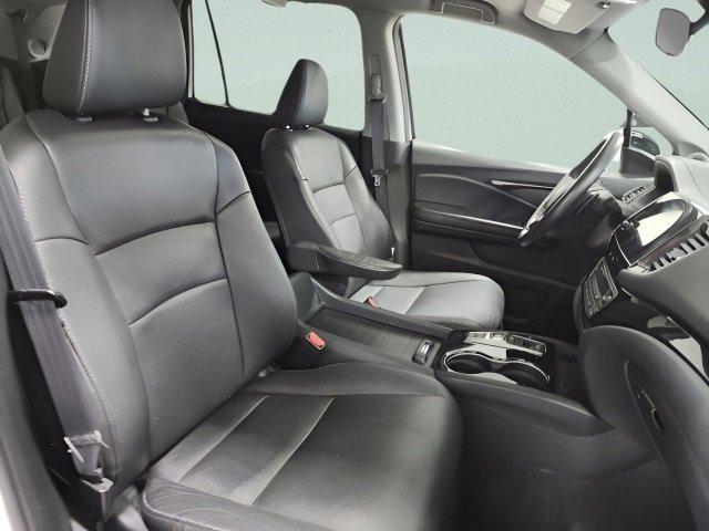 used 2022 Honda Pilot car, priced at $31,499