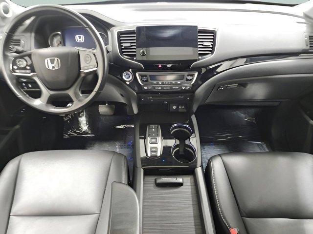 used 2022 Honda Pilot car, priced at $31,499
