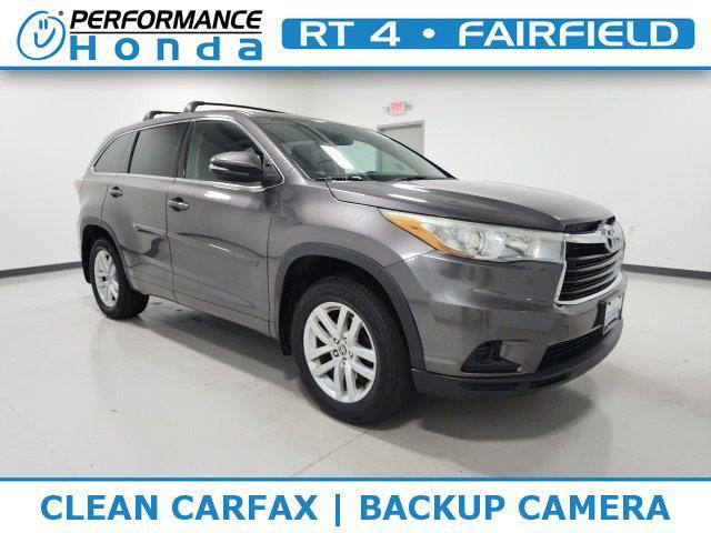 used 2016 Toyota Highlander car, priced at $16,286