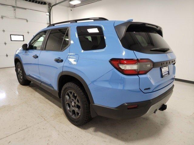 used 2025 Honda Pilot car, priced at $47,496