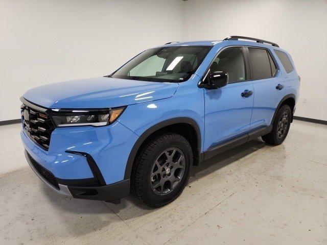 used 2025 Honda Pilot car, priced at $47,496