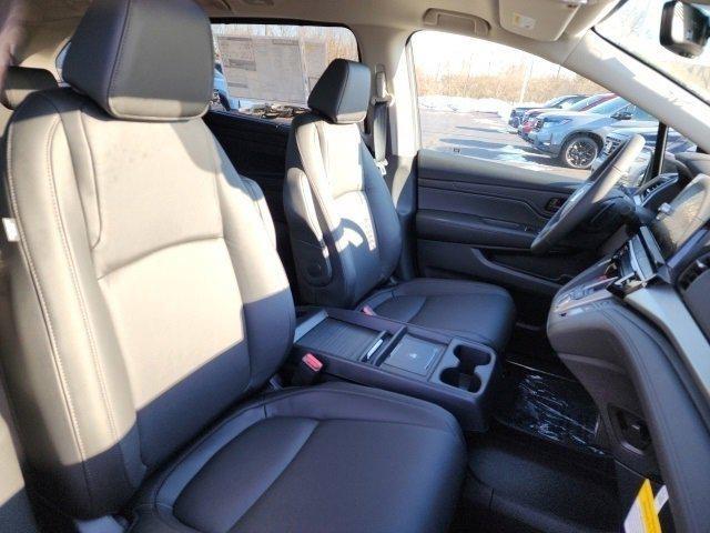 new 2025 Honda Odyssey car, priced at $42,579