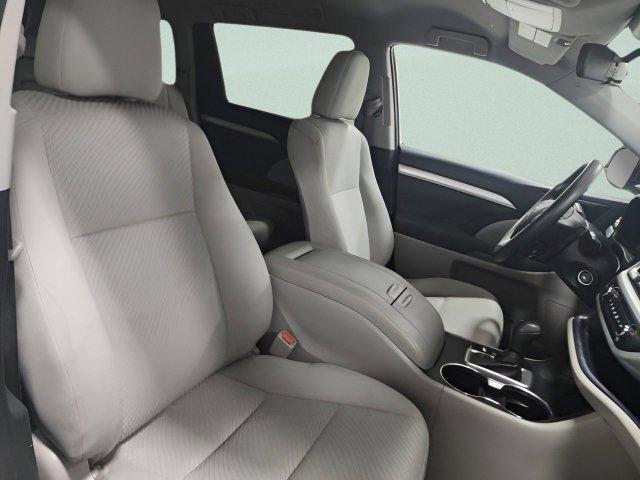 used 2019 Toyota Highlander car, priced at $25,998