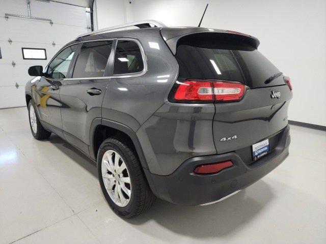 used 2015 Jeep Cherokee car, priced at $11,979