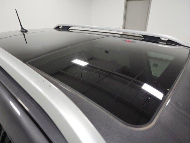 used 2018 Jeep Cherokee car, priced at $15,296