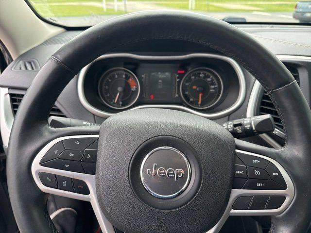 used 2018 Jeep Cherokee car, priced at $15,296