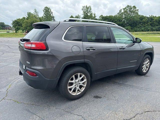 used 2018 Jeep Cherokee car, priced at $15,296