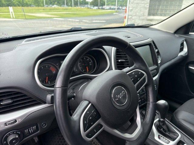 used 2018 Jeep Cherokee car, priced at $15,296