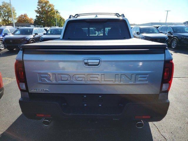 new 2025 Honda Ridgeline car, priced at $44,010