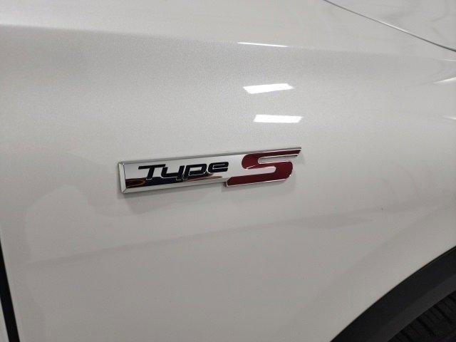 used 2022 Acura MDX car, priced at $40,645