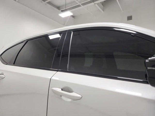 used 2022 Acura MDX car, priced at $40,645