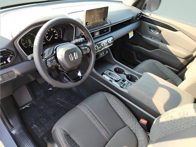 new 2025 Honda Pilot car, priced at $44,205