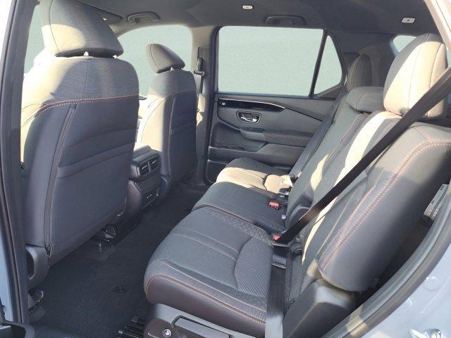 new 2025 Honda Pilot car, priced at $44,205