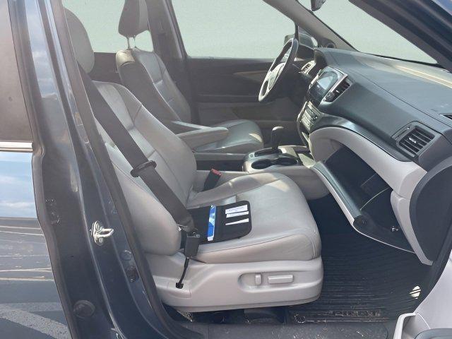 used 2017 Honda Pilot car, priced at $18,553