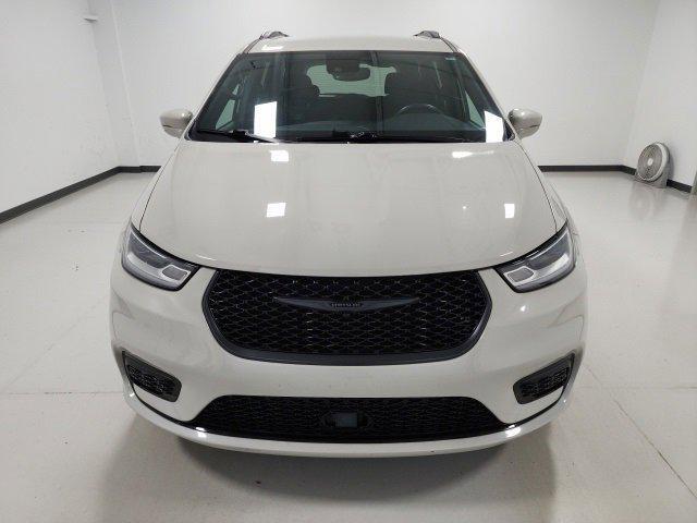 used 2021 Chrysler Pacifica car, priced at $22,499