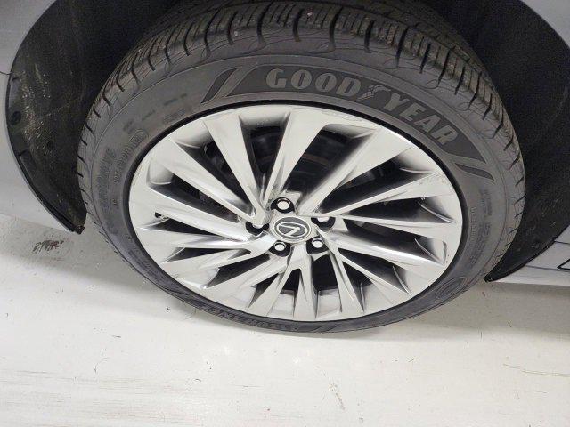 used 2019 Lexus ES 350 car, priced at $23,600