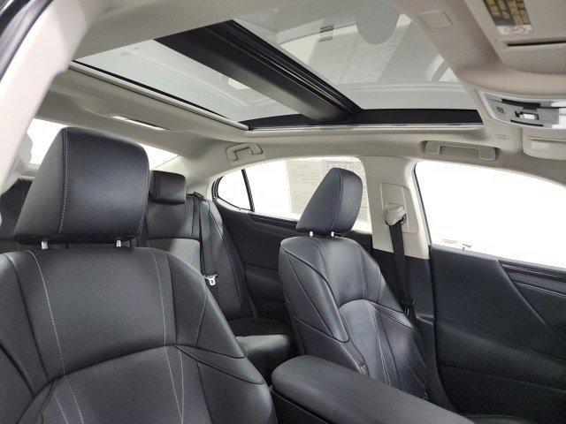 used 2019 Lexus ES 350 car, priced at $23,600