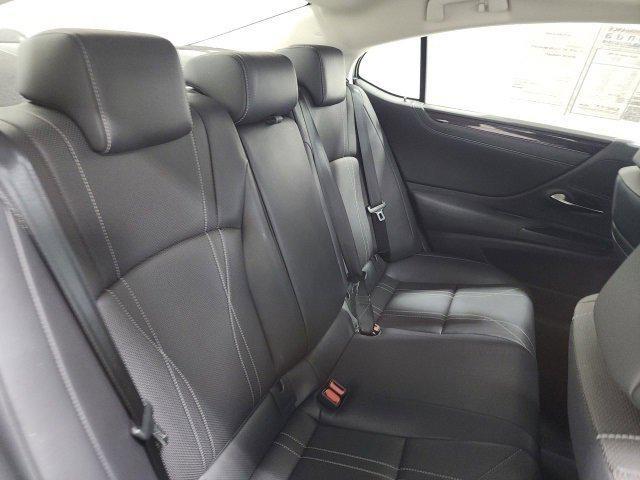 used 2019 Lexus ES 350 car, priced at $23,600