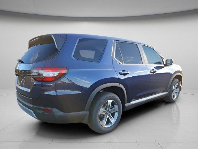 new 2025 Honda Pilot car, priced at $47,095