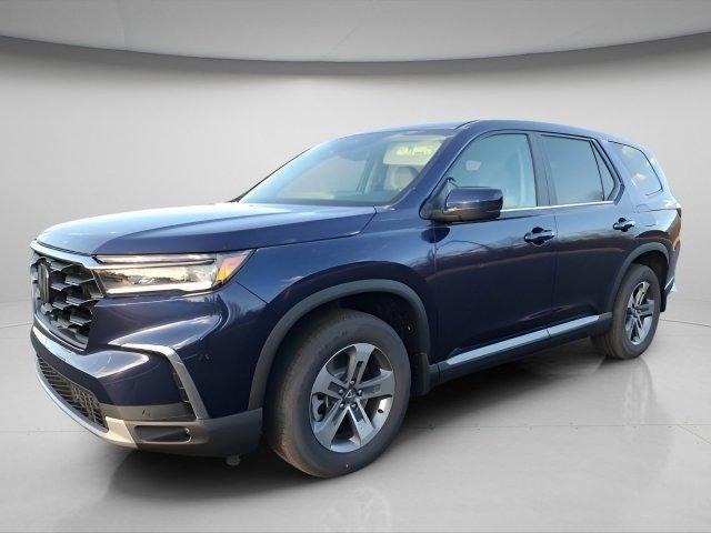 new 2025 Honda Pilot car, priced at $47,095