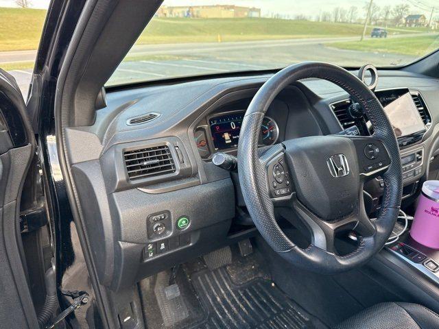 used 2022 Honda Pilot car, priced at $33,480