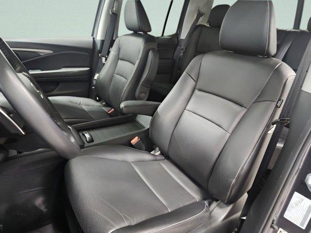 used 2023 Honda Ridgeline car, priced at $32,500
