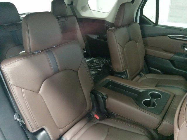 new 2025 Honda Pilot car, priced at $54,985