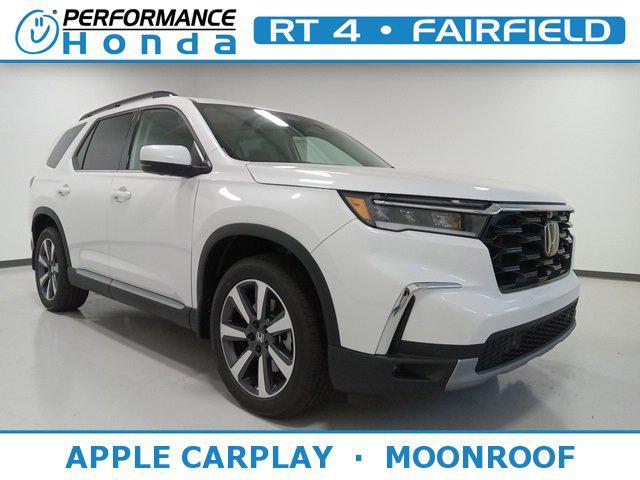 new 2025 Honda Pilot car, priced at $54,985