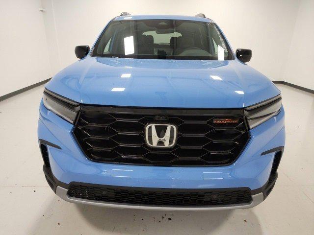 new 2025 Honda Pilot car, priced at $51,250