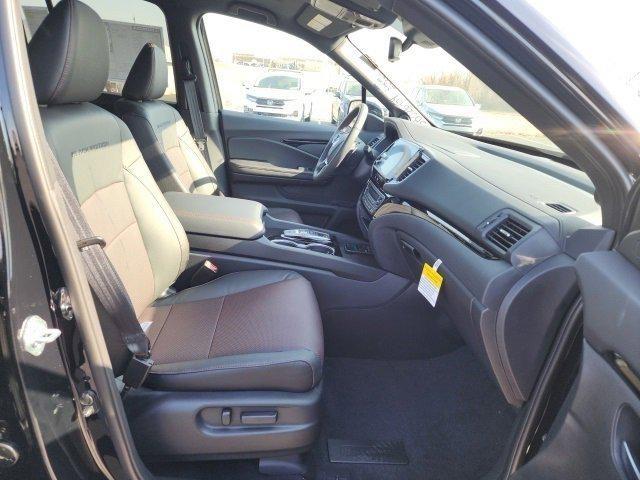 new 2025 Honda Ridgeline car, priced at $44,366