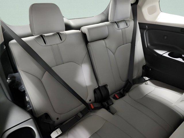 new 2025 Honda Pilot car, priced at $48,318