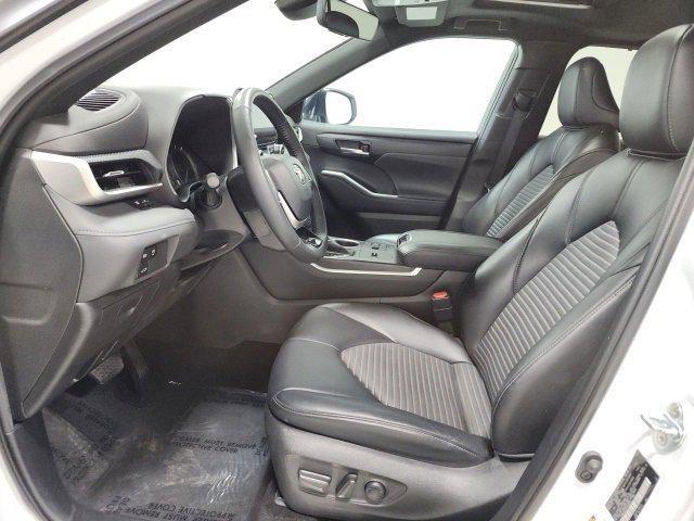 used 2023 Toyota Highlander car, priced at $39,284