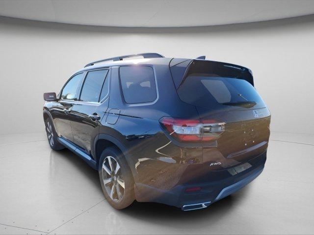 new 2025 Honda Pilot car, priced at $55,260