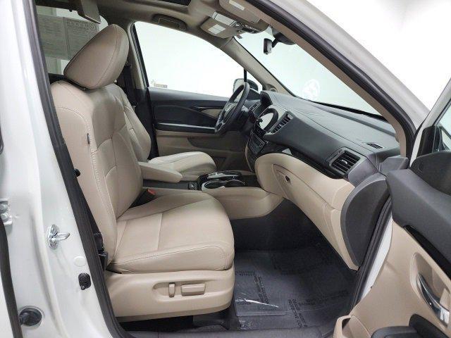 used 2022 Honda Pilot car, priced at $36,989